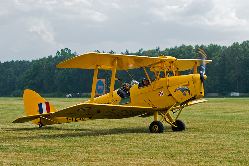 092_Goraszka_De Havilland DH82A Tiger Moth.jpg